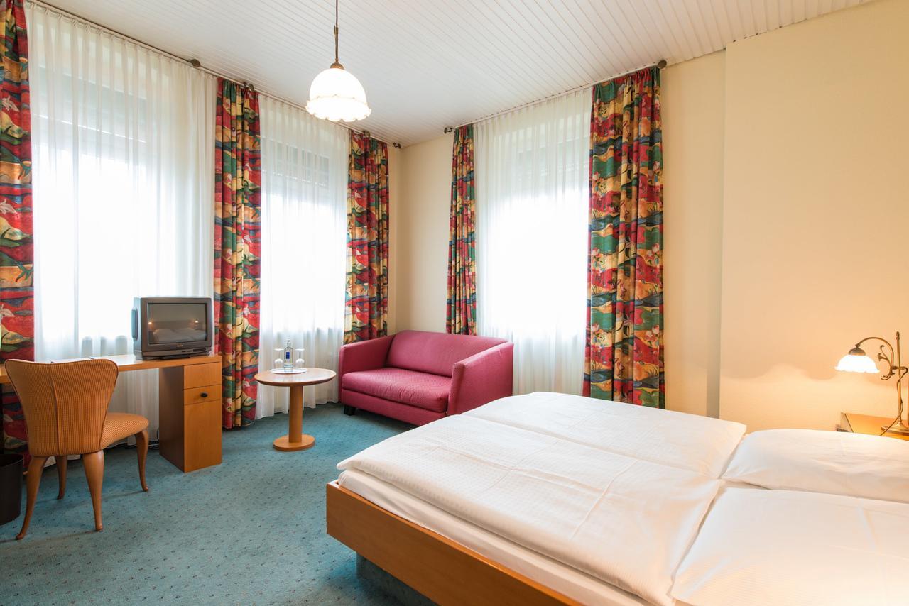 Hotel Eisbach 랜스바크베음바크 외부 사진
