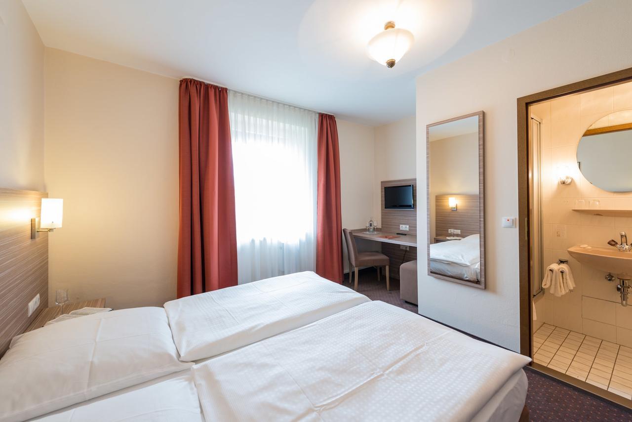 Hotel Eisbach 랜스바크베음바크 외부 사진